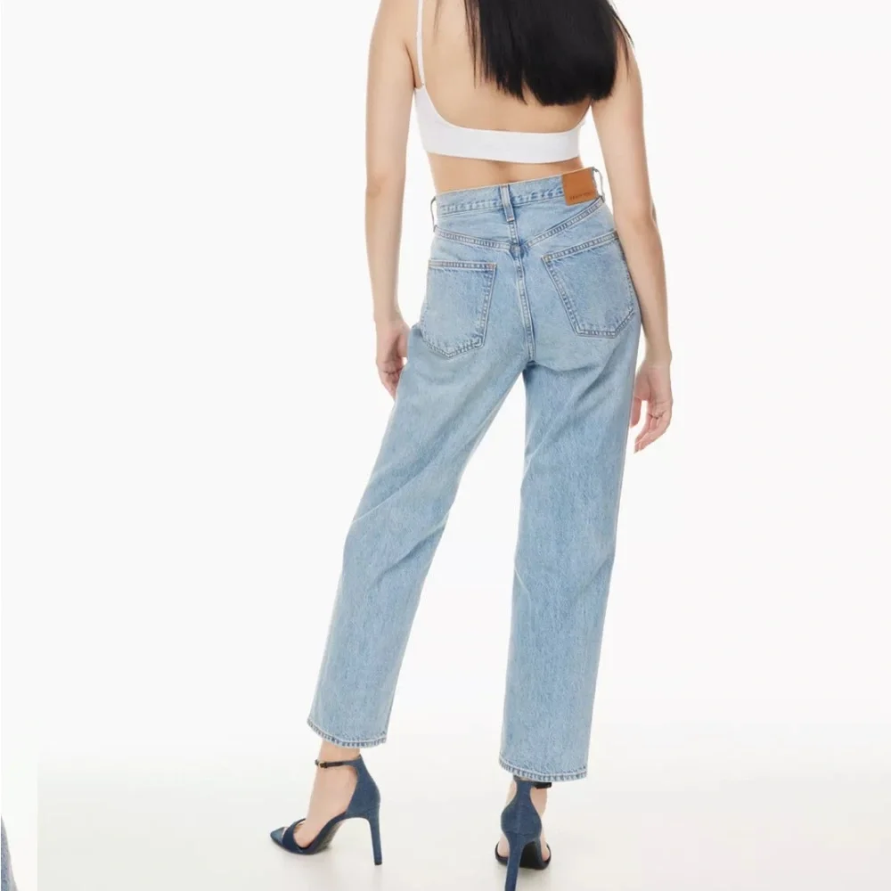 The Joni High Rise Loose Denim Forum - Picture 2 of 4